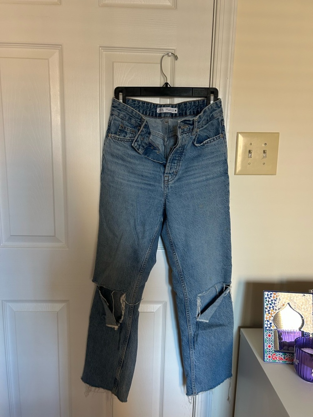 Zara Blue Straight-Leg Distressed Women’s Jeans